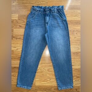 SO High Rise Mom Jeans Juniors Size 15 Waist 32 Medium Wash Elastic Waistband